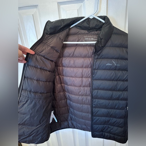 Eddie Bauer 💙 Men's CirrusLite Down Vest, XL, Black, EOC (see pictures) - Picture 6 of 7
